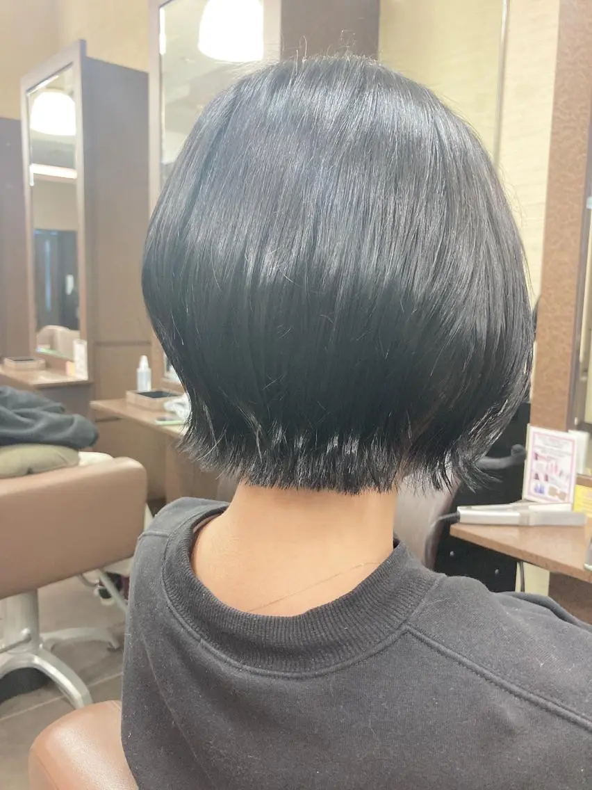 ショート カラー ボブ 小顔カット 外ハネヘア 🌟東銀座マンツーマ ン🌟タカナシのヘアスタイル