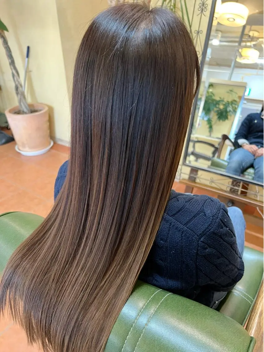 ロング カラー ヘアカラー トリートメント 石井 佑樹のヘアスタイル