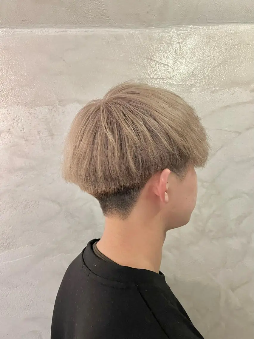 カラー メンズ メンズハイトーン ハイトーンカラー ヘアカラー 透明感カラー/ ブリーチ無し/RYOのヘアスタイル