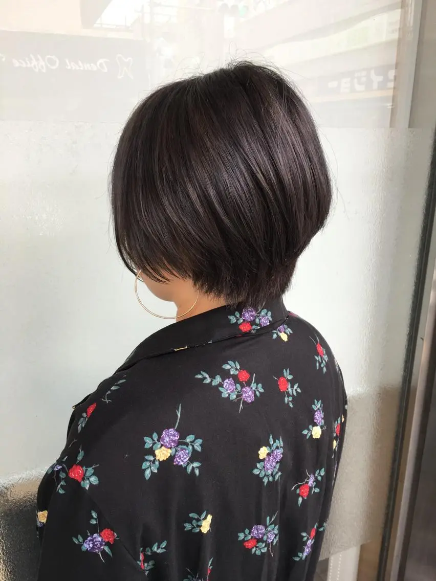 ショート カラー ブルーカラー ブルージュ ハイライトカラー ハイライト 寺内 紳悟のヘアスタイル