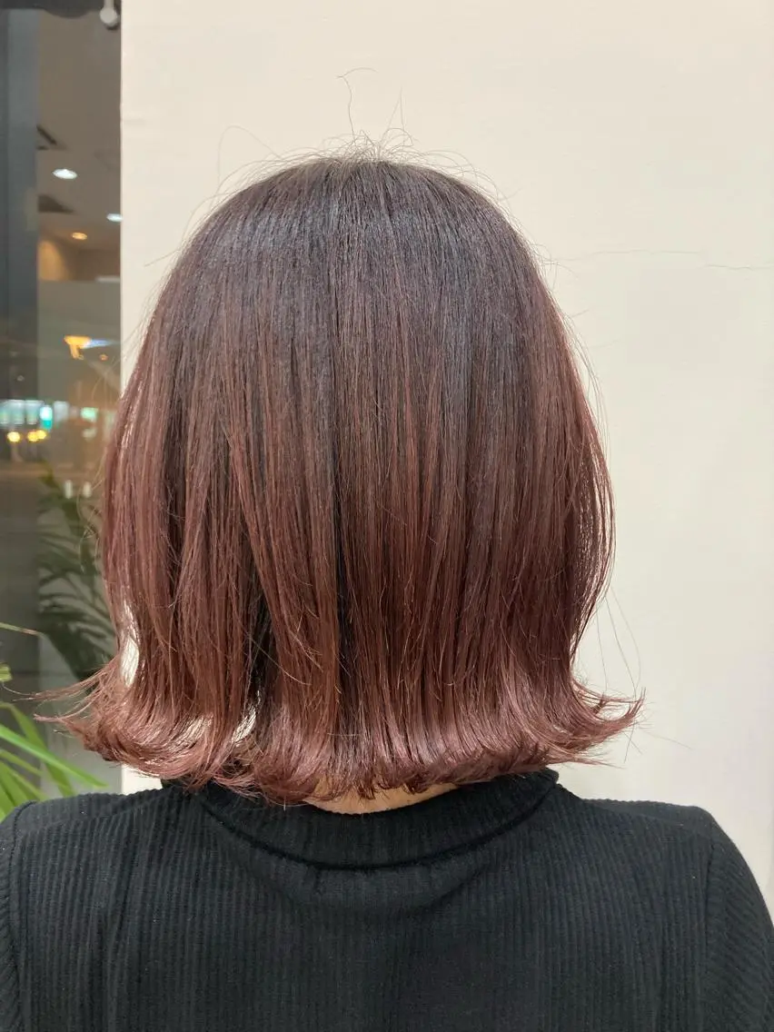 ミディアム 切りっぱなしボブ ボブ ショート・透明感 カラーconomiのヘアスタイル