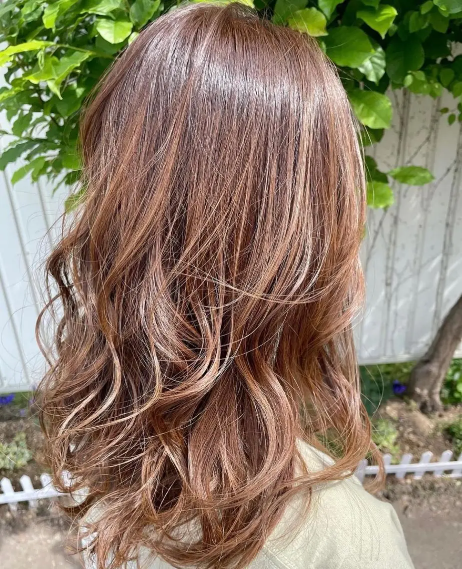 セミロング カラー バレイヤージュ ダブルカラー ハイライトカラー 外国人風カラー ハイライト ヘアカラー トリートメント 齋藤 梨乃のヘアスタイル