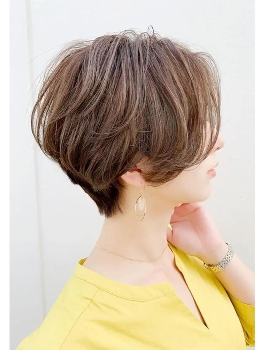 ショート 高梨 里穂のヘアスタイル