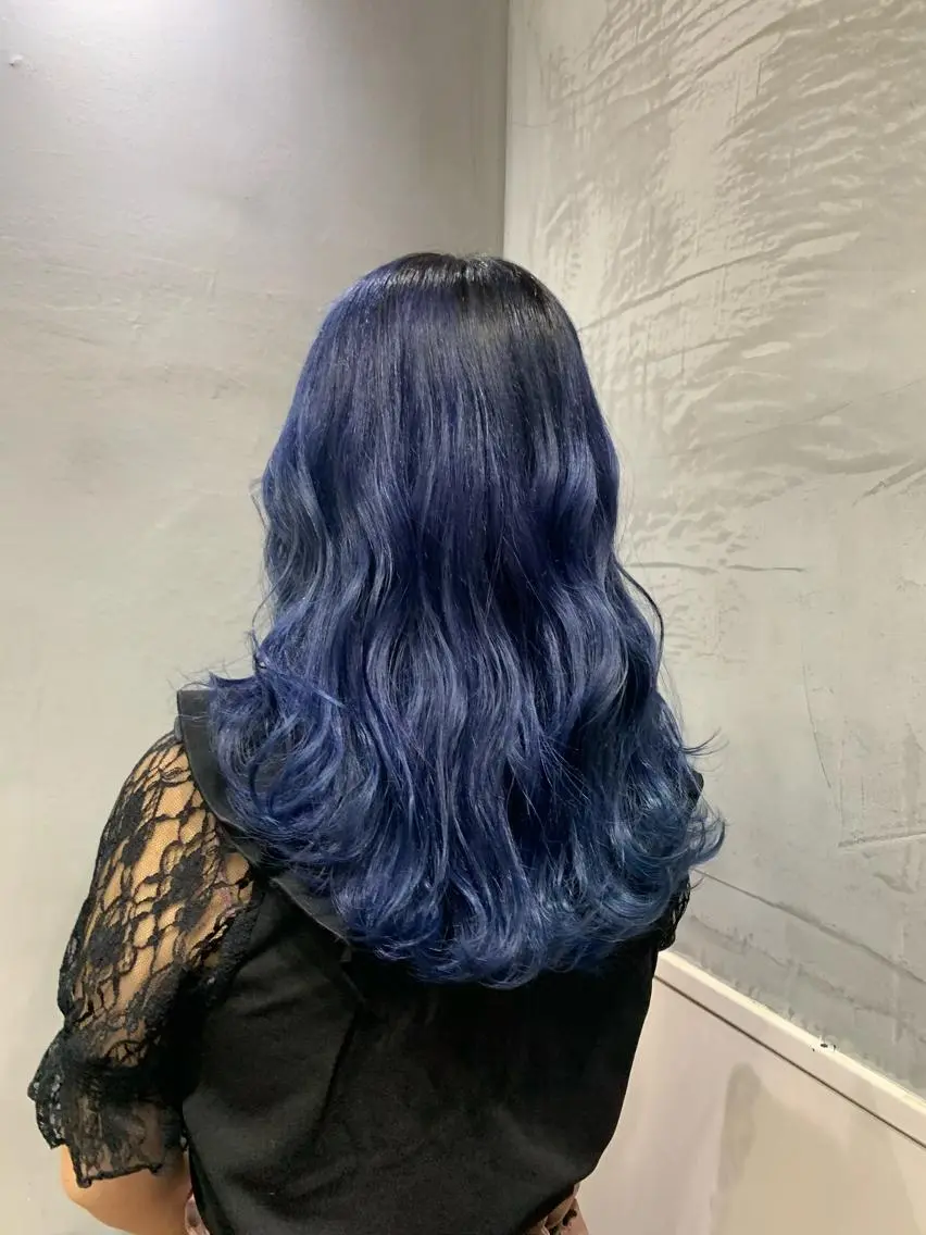 セミロング カラー 田畠 しずかのヘアスタイル