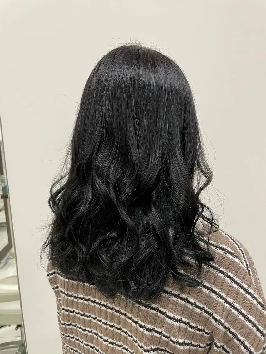 セミロング 板倉 凜花のヘアスタイル