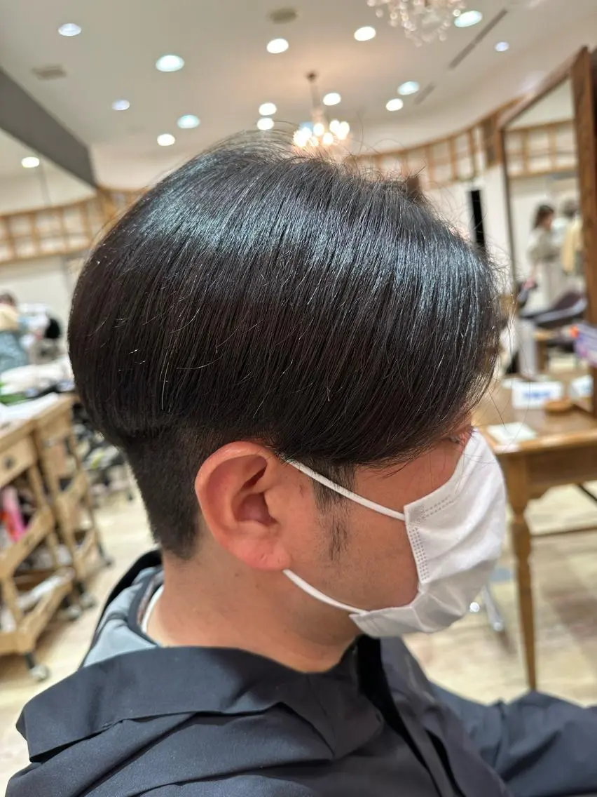 メンズ センターパート 刈り上げ 宮原 智美のヘアスタイル