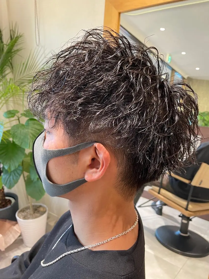 ショート レイヤーカット 松井 竜輝のヘアスタイル