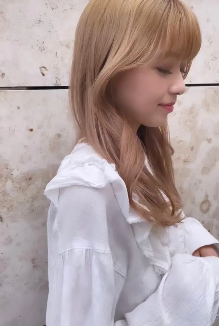 ロング くびれヘア 韓国風ヘア トリートメント レイヤーカット🎀 kanaのヘアスタイル