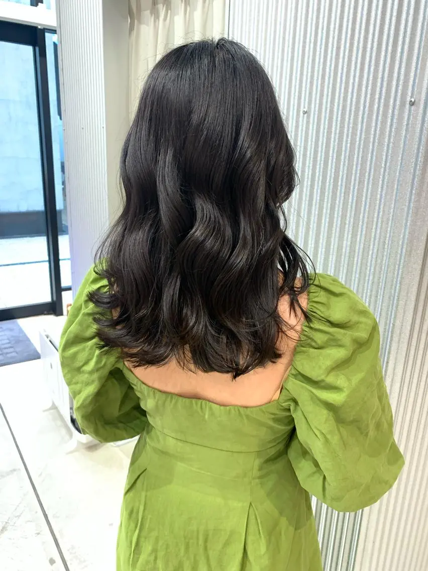 ミディアム カラー ヘアアレンジ カット ヘアカラー トリートメント yuka .のヘアスタイル