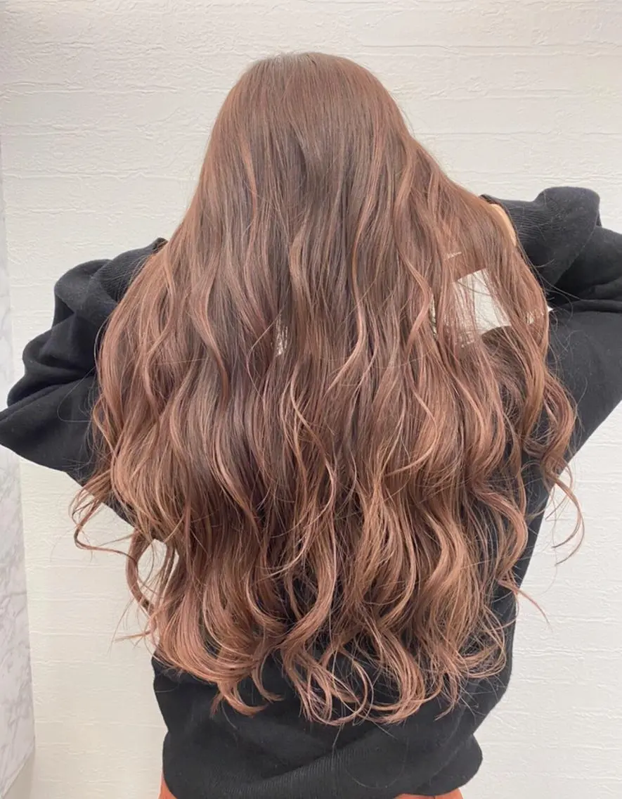 ロング カラー ブリーチ 透明感カラー ブリーチなしカラー ピンクカラー 森本 笑のヘアスタイル