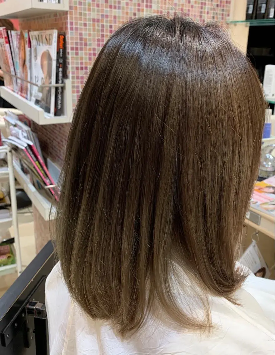 ミディアム ツヤ髪🌈髪質改善 🌈ナカゴシのヘアスタイル