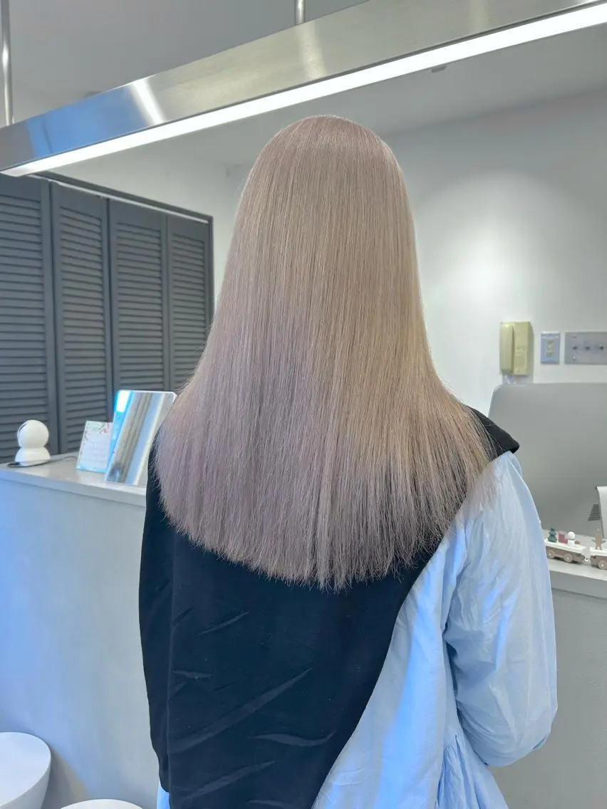 ロング カラー 韓国風ヘア ヘアカラー ハイトーン特化サロン 🍑momo🍑のヘアスタイル