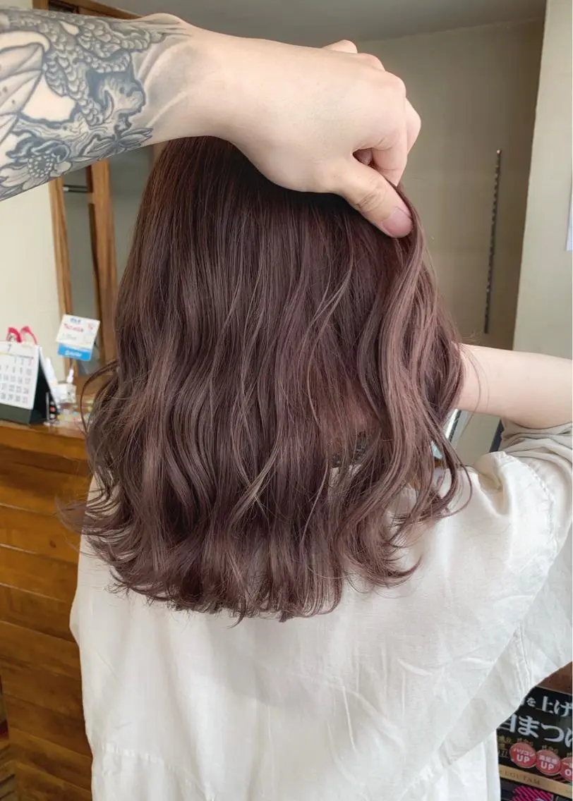 ミディアム カラー ベージュカラー ピンクカラー ピンクベージュ ヘアカラー トリートメント 矢野 晃平のヘアスタイル