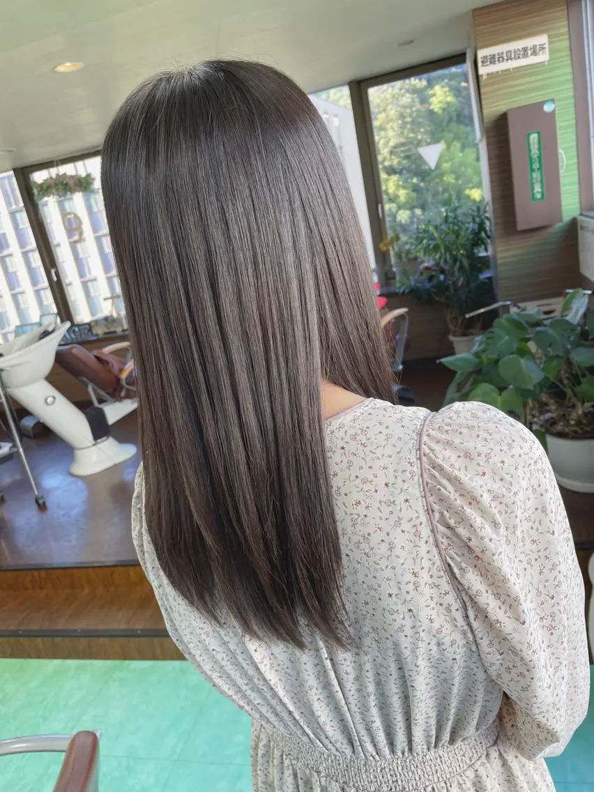 セミロング トリートメント カット 土居 正季のヘアスタイル