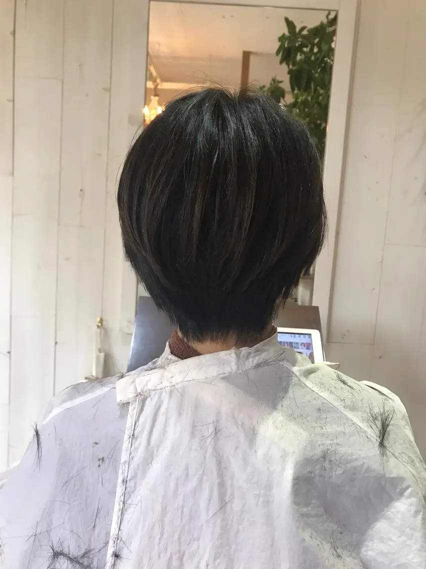 ショート ショートヘア 長尾 桃佳のヘアスタイル