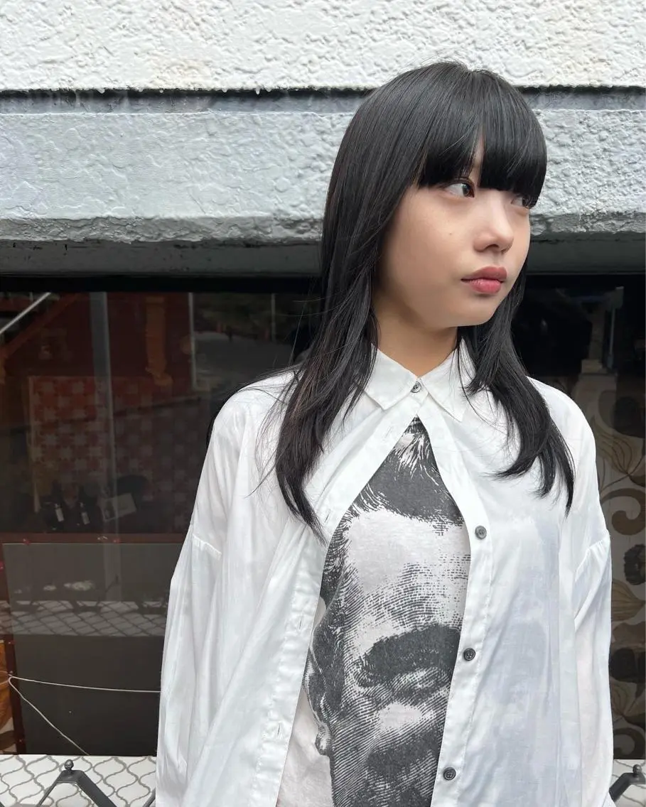 セミロング レイヤーカット カット ヘアカラー 千葉 郁也のヘアスタイル
