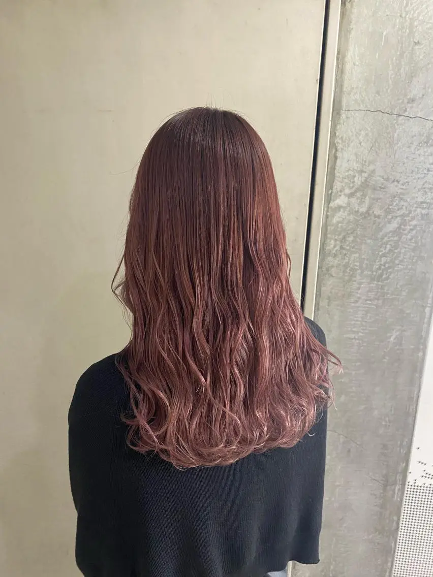 セミロング カラー ピンクカラー 清村 和音のヘアスタイル