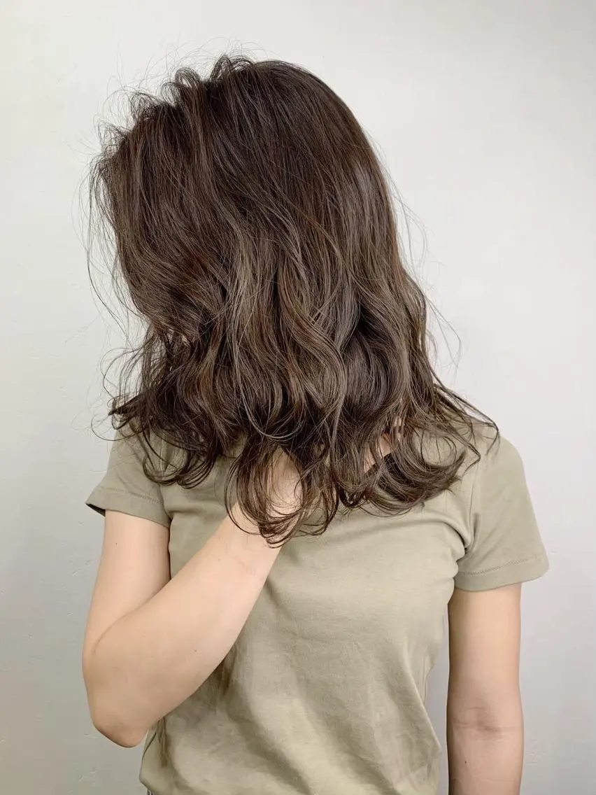 カラー カット ヘアカラー ＿WHITE鳳店 アンダーバーホワイトのヘアスタイル