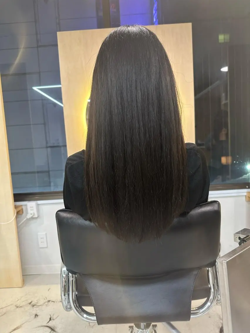 ロング 深見 真由のヘアスタイル