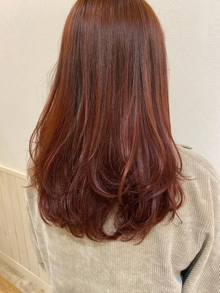 ロング カラー カット 宮内 真乃のヘアスタイル