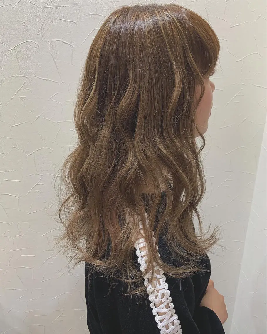 ロング カラー アッシュ ベージュカラー カット ヘアカラー トリートメント お悩み、似合わせ提案 将真のヘアスタイル