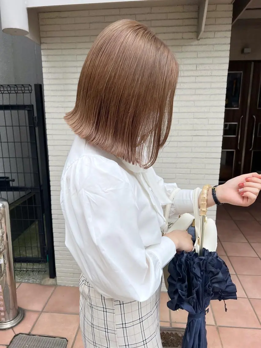 ミディアム カラー カット ヘアカラー トリートメント Grit 元町店のヘアスタイル