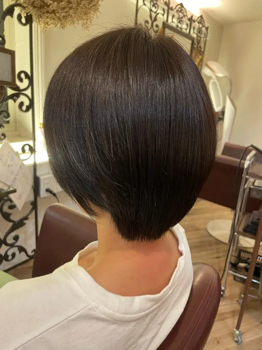 カラー カット 家下 愛梨のヘアスタイル