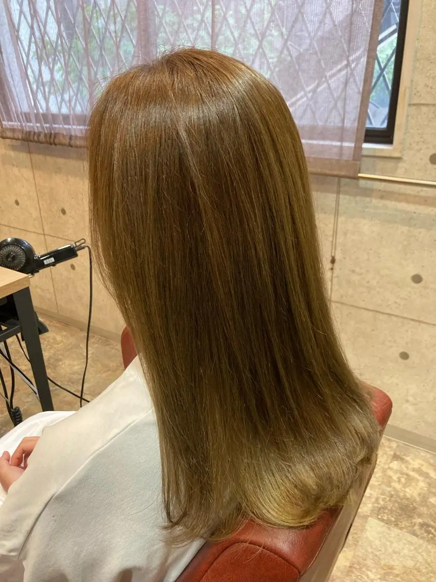 ロング カラー ERIKO Tのヘアスタイル