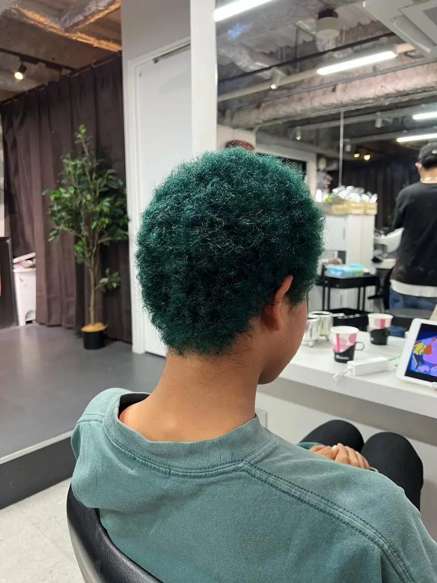 ショート カラー ヘアカラー ハイトーン&髪質改善 &韓国エクステ🤎のヘアスタイル