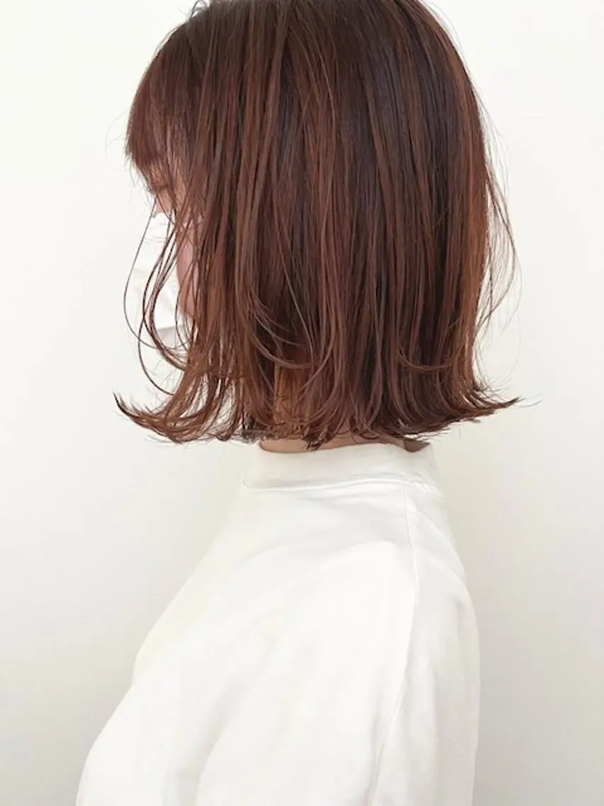 ミディアム カラー ブラウンカラー オレンジ オレンジブラウン レイヤーカット カット ヘアカラー シンマ チヒロのヘアスタイル