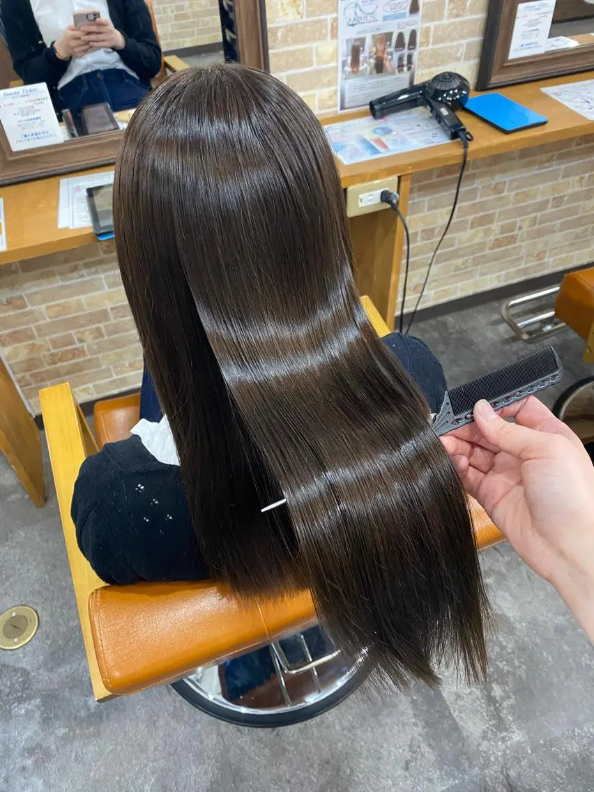 ロング 美髪ヘア 🤍erikaのヘアスタイル