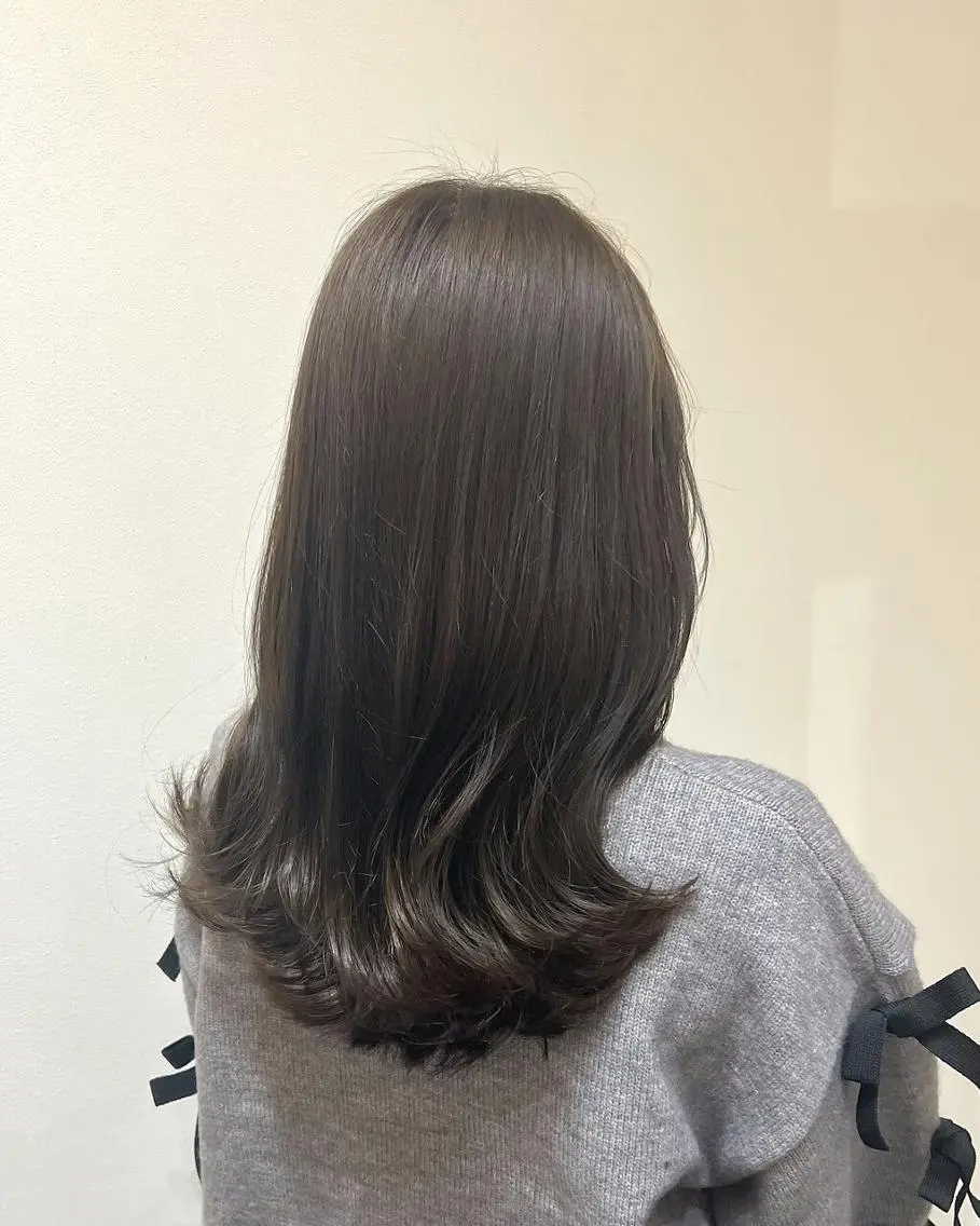 セミロング カラー ベージュカラー ブリーチ ブラウンカラー ケアブリーチ 透明感カラー カット ヘアカラー トリートメント 🌜ROW町田 🌛 公式のヘアスタイル