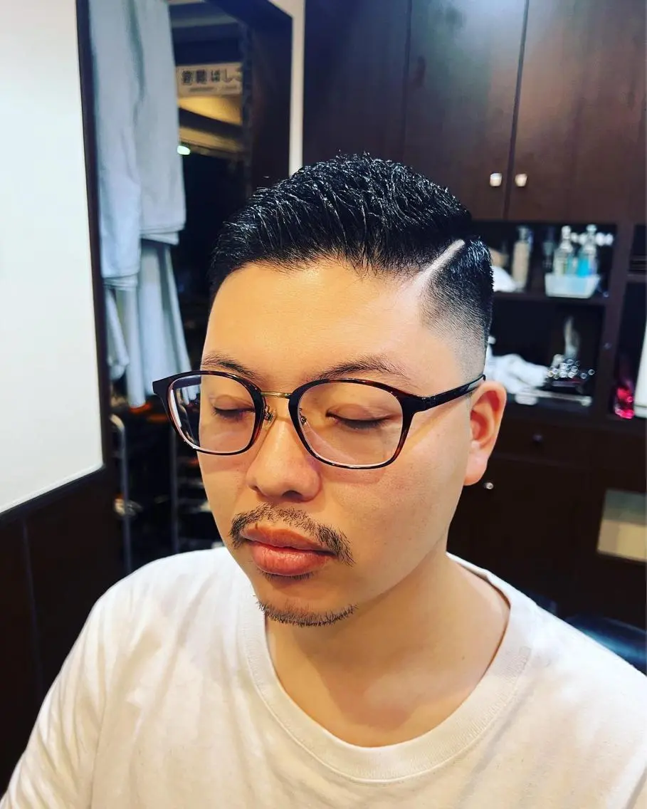 ショート メンズ カット 銀座バルビエグラン 角田雅樹（夜限定）のヘアスタイル