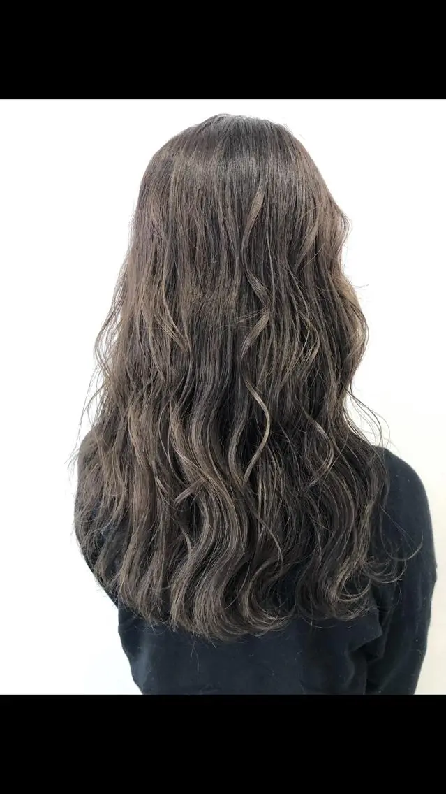 セミロング カラー 鍵谷 公宏のヘアスタイル
