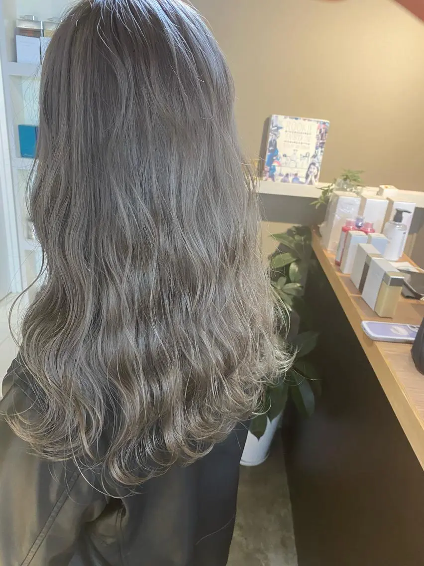 ロング カラー ヘアアレンジ メンズ キッズ ネイル マツエク・マツパ ヘアカラー トリートメント 透明感カラー🤎 ゆりのヘアスタイル