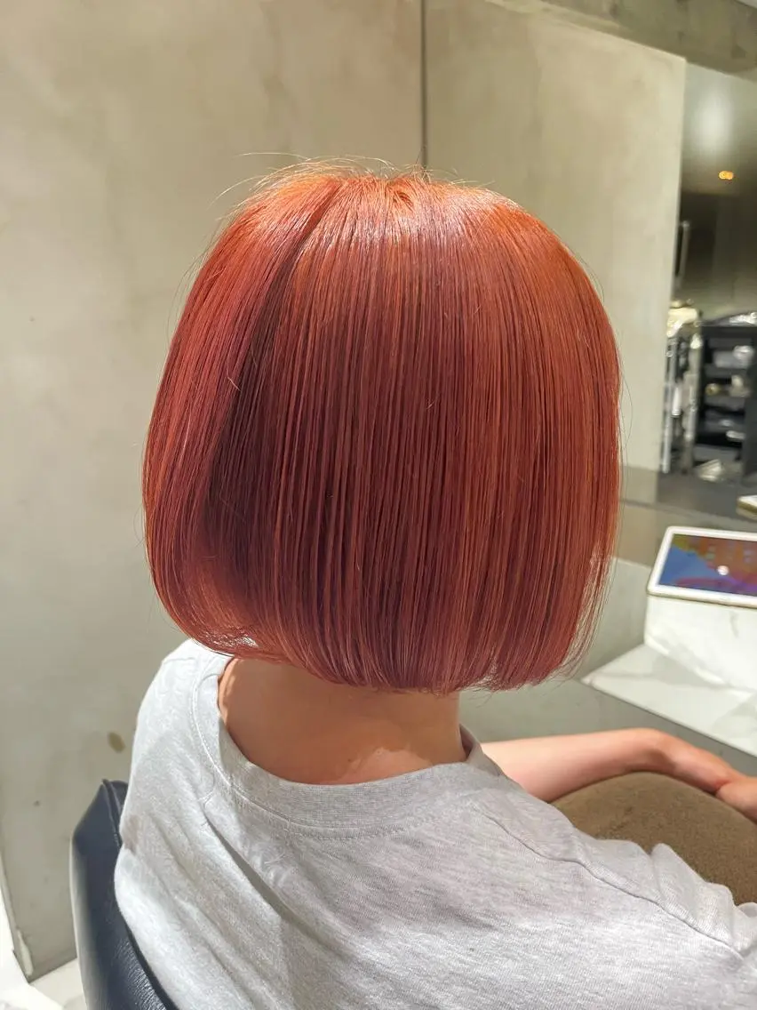 ショート カラー ハイトーンカラー ピンクカラー ヘアカラー トリートメント ヘッドスパ ヘアセット カジュアルを女っぽく 𝗮𝘆𝗮𝗰𝗼のヘアスタイル