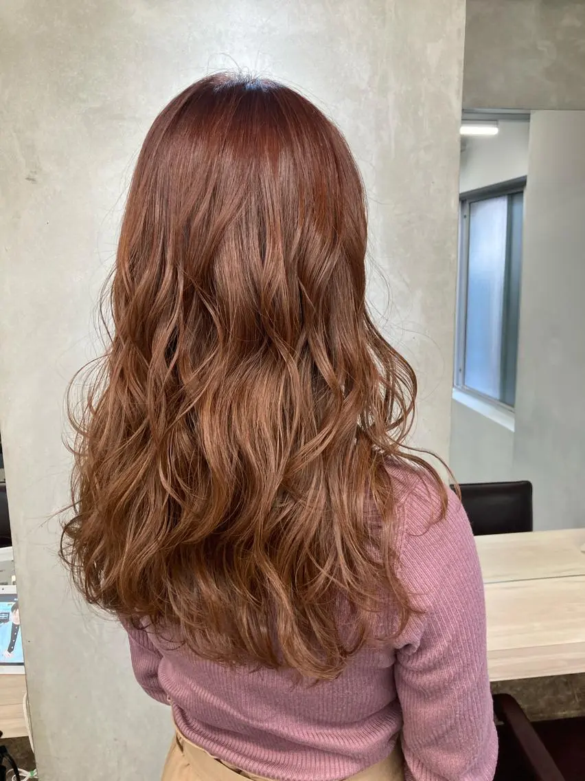 ロング カラー ベージュカラー ピンクカラー ピンクベージュ ヘアカラー トリートメント ブリーチ&似合せボブ 田中寛十のヘアスタイル