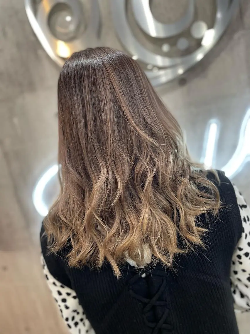 セミロング カラー パーマ ヘアアレンジ メンズ キッズ ネイル マツエク・マツパ アイブロウ シールエクステ メンズバレイヤージュ メンズハイライト メンズインナーカラー メンズ韓国風 北千住10分 肥高　壮汰のヘアスタイル