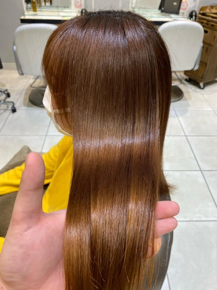 セミロング 美髪矯正透明感カラー 江川 和輝のヘアスタイル