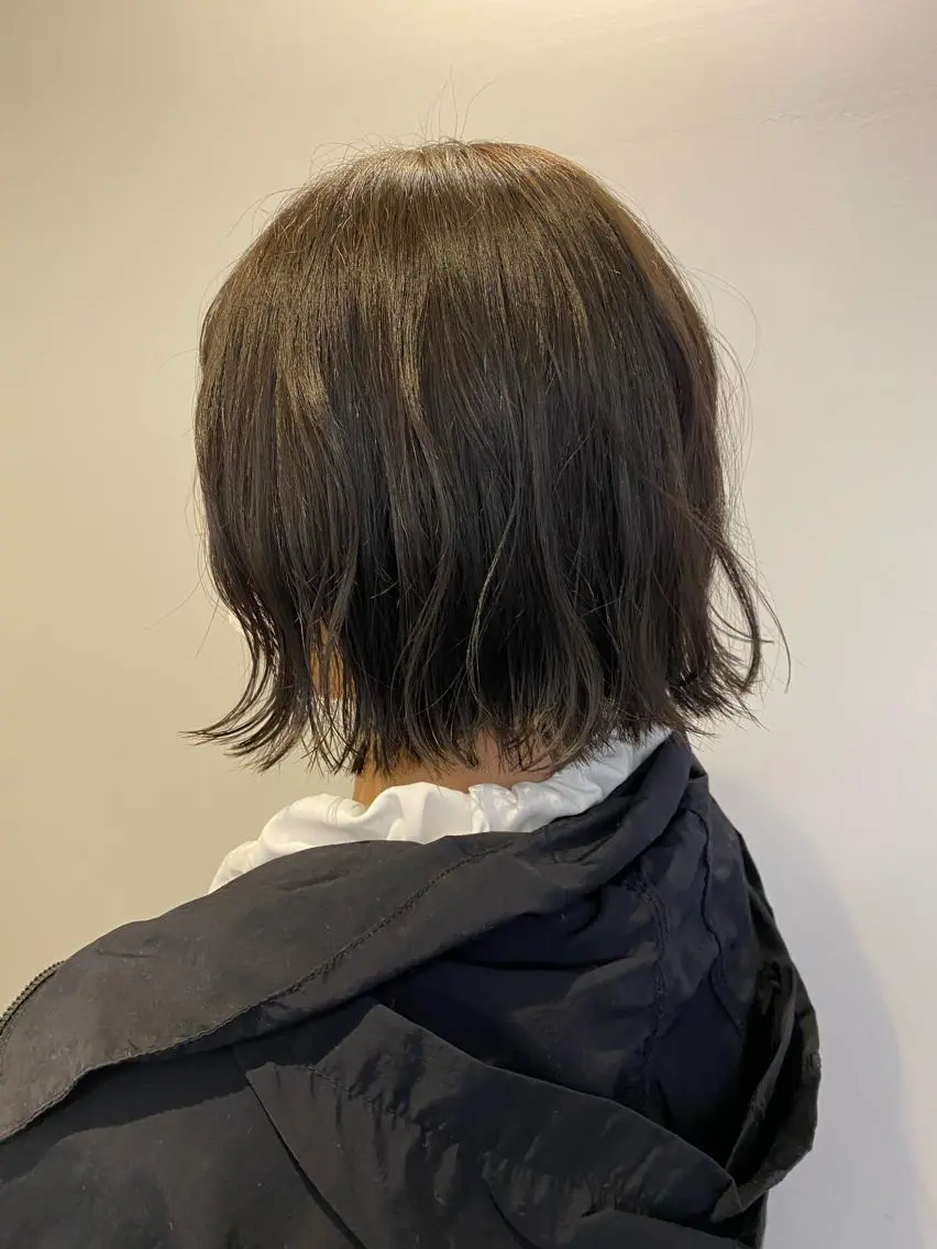ショート カラー FILMS/sari /似合わせカットのヘアスタイル