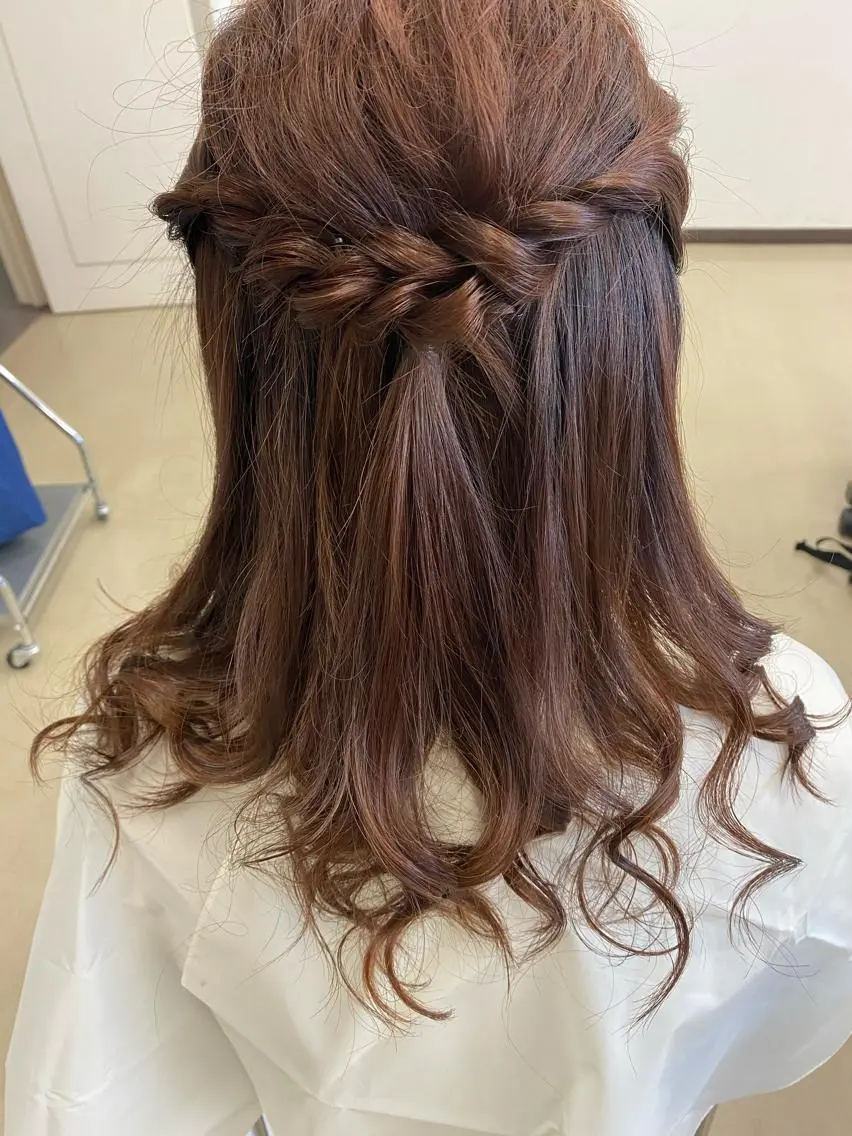 ヘアアレンジ The Best Beauty受付担当のエステ・リラクイメージ