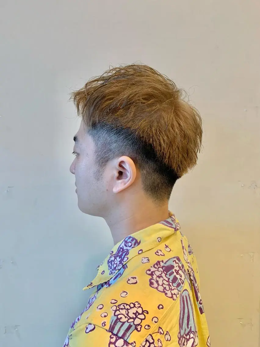 ショート カラー メンズ ベージュカラー ミルクティーベージュ 髪質改善＊韓国ヘア＊ レイヤー＊IBUKIのヘアスタイル