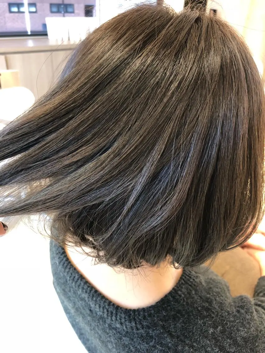 ミディアム ハイライト ヘアカラー トリートメント 松佐 ゆかりのヘアスタイル