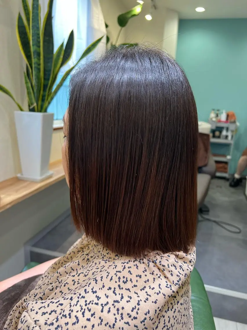 ミディアム カット 縮毛矯正 トリートメント melca. Amiのヘアスタイル