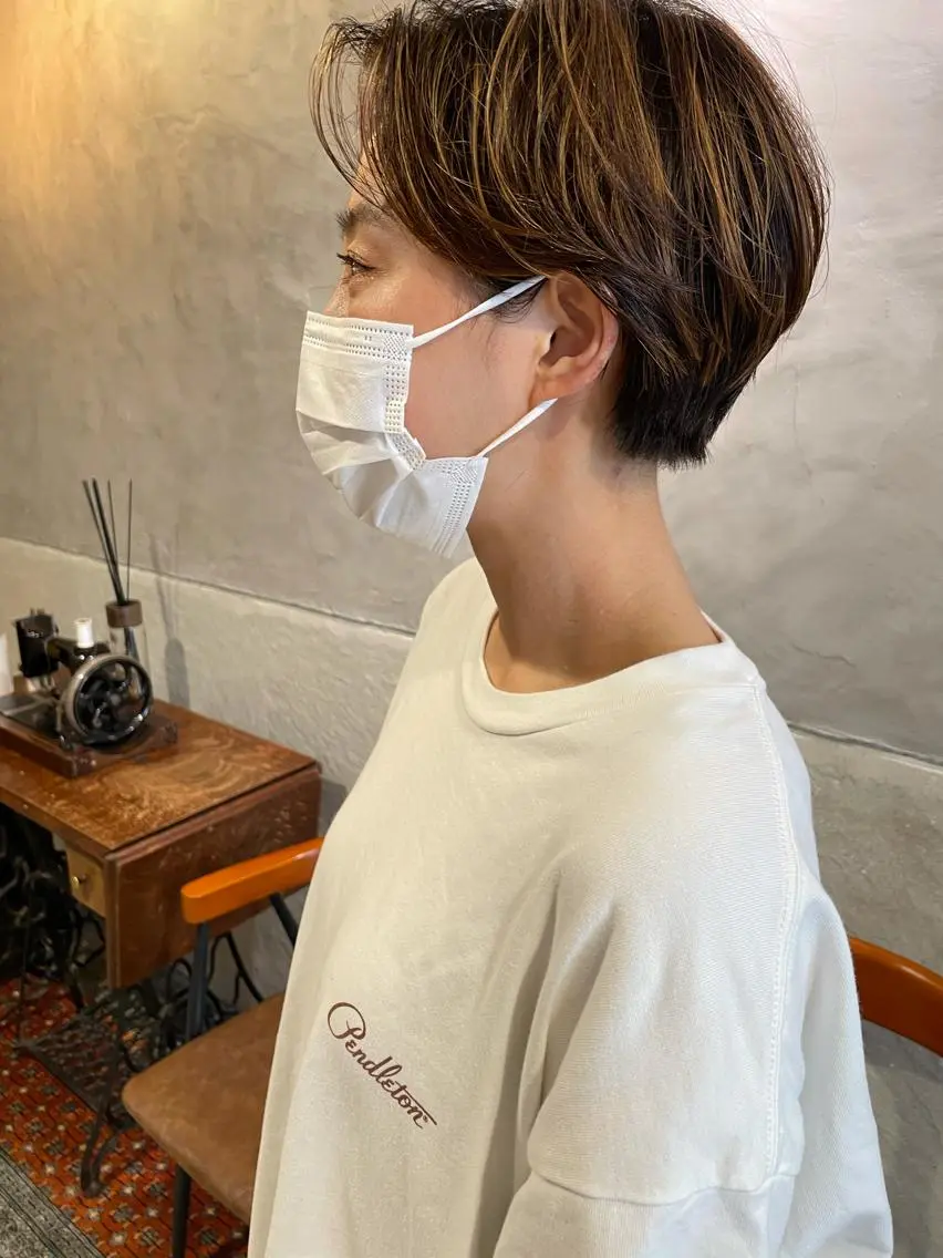 ショート ハイライト ショートヘア カット ヘアカラー トリートメント ayane⭐️ボブ・ ショート・パーマのヘアスタイル