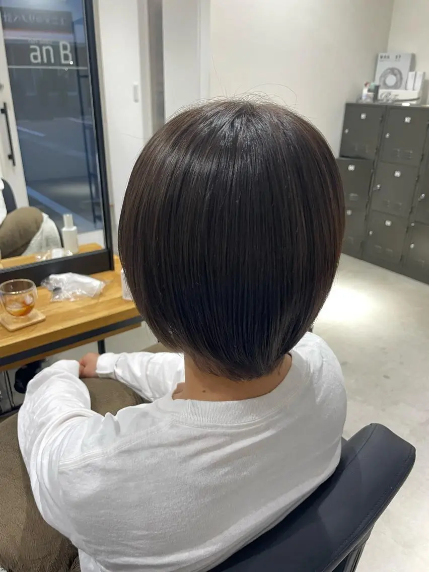 ショート アッシュ アッシュブラウン anB Bのヘアスタイル