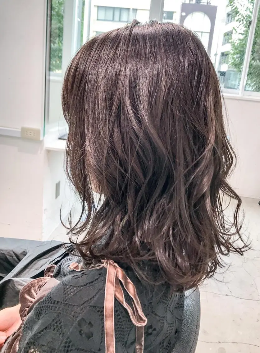 ミディアム カラー 💘トレンドスタイル 💘透明感ヘアのヘアスタイル