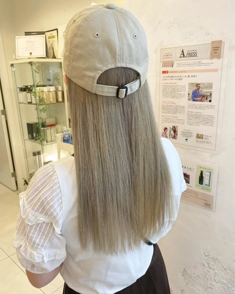 ロング カラー ヘアアレンジ マツエク・マツパ ベージュカラー 透明感カラー🫧ヘア セット🫧松本菜月の眉毛・アイブロウイメージ