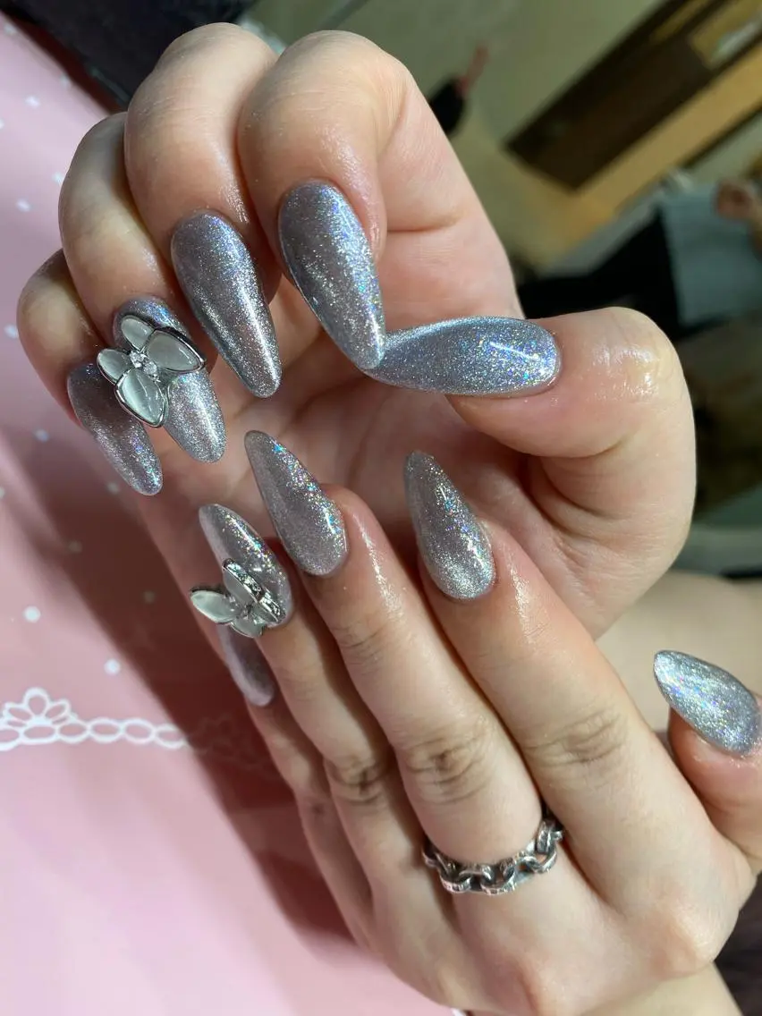 セミロング ネイル マグネットネイル nail salon azuのネイルデザイン