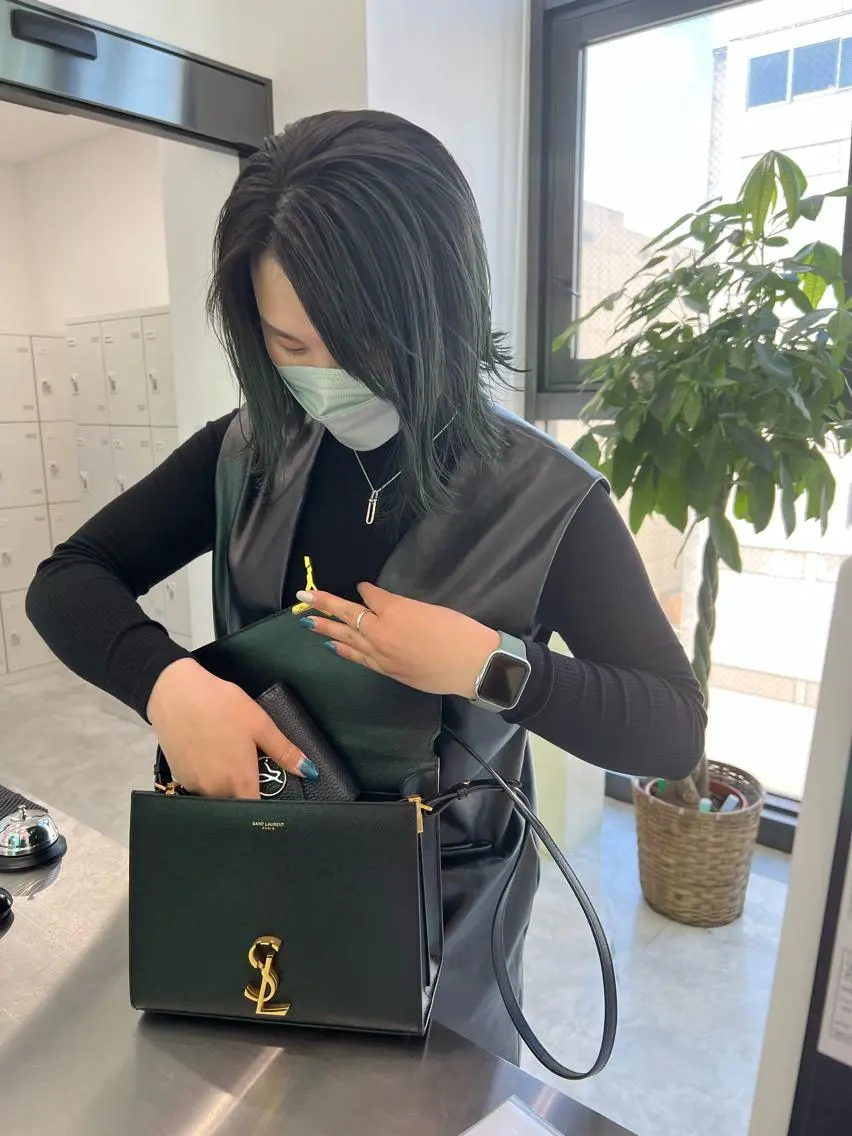 ショート カラー パーマ ヘアアレンジ メンズ キッズ ネイル マツエク・マツパ アイブロウ グラデーションカラー グレージュ オリーブカラー オリーブグレージュ オリーブグレー KANAMI 🌏のヘアスタイル